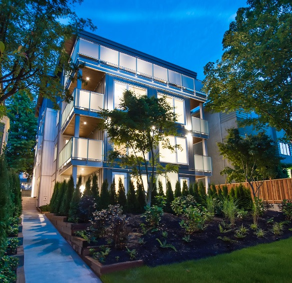 2150 West 1st Street
Vancouver, BC (Kitsilano)
Rental Apartment / 13 Suites
SOLD $10,500,000 (2017)