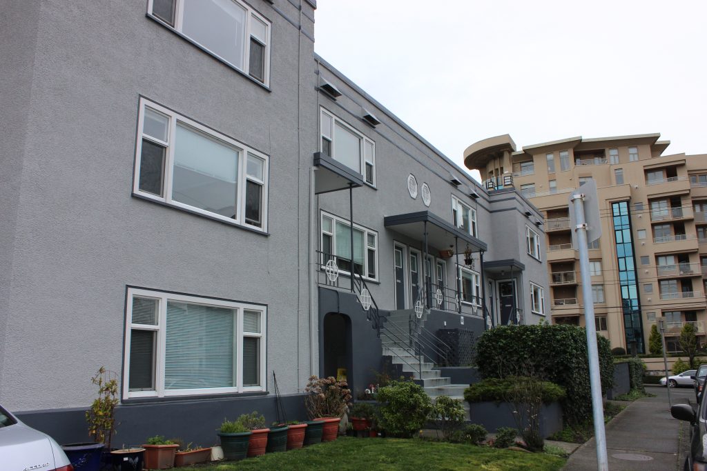 Rainbow Mansion
805 Academy Close, Victoria, BC
Rental Apartment / 10 Suites
SOLD: $2,000,000 (2016)