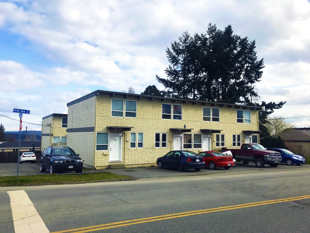 Buckingham Arms Apartments
420 Holly Avenue, Nanaimo, BC
Rental Apartment | 10 Suites
SOLD: $1,250,000 (2018)