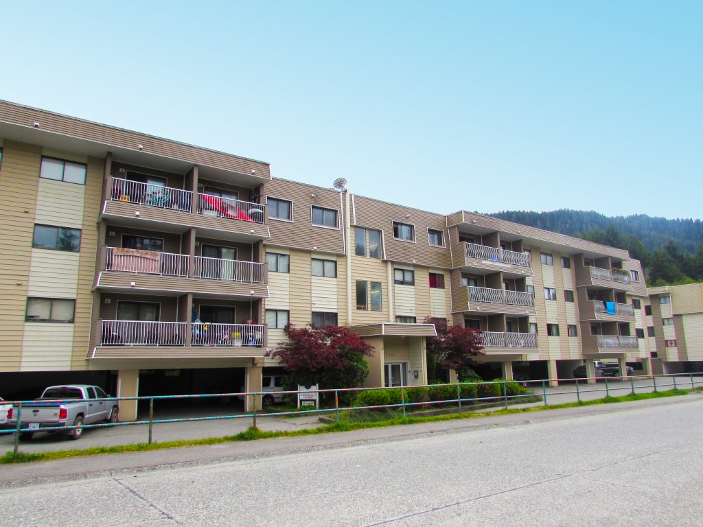 Four Winds Apartments
1741 Kootenay Avenue, Prince Rupert, BC
48-Suites | 1.94 Acres
Well located just 1 km from the Downtown core
SOLD (January 2021)