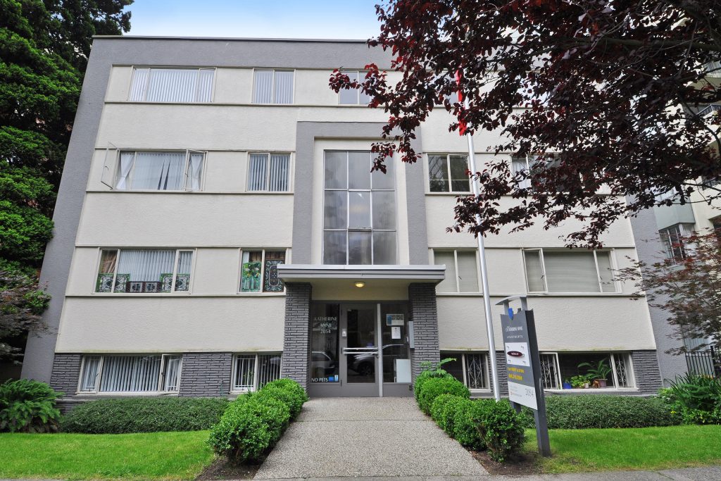 Katherine Anne Apartments
2054 Comox St, Vancouver, BC
23 Suite Rental Apartment Building | 8,646 SF Site
Steps away from Stanley Park and English Bay
Status: Sold (April 2021)