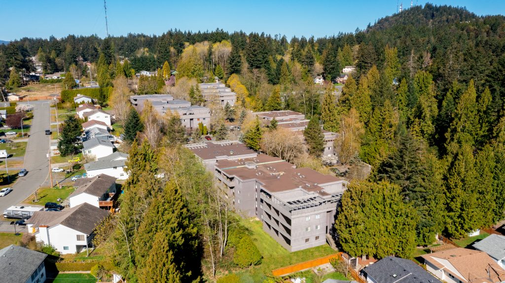 Pine Ridge Village Apartments
3250 Rocky City Road, Nanaimo, BC | 168 Suites
Large Scale apartment complex situated on 4.25 acres
Status: Sold (September 2021)