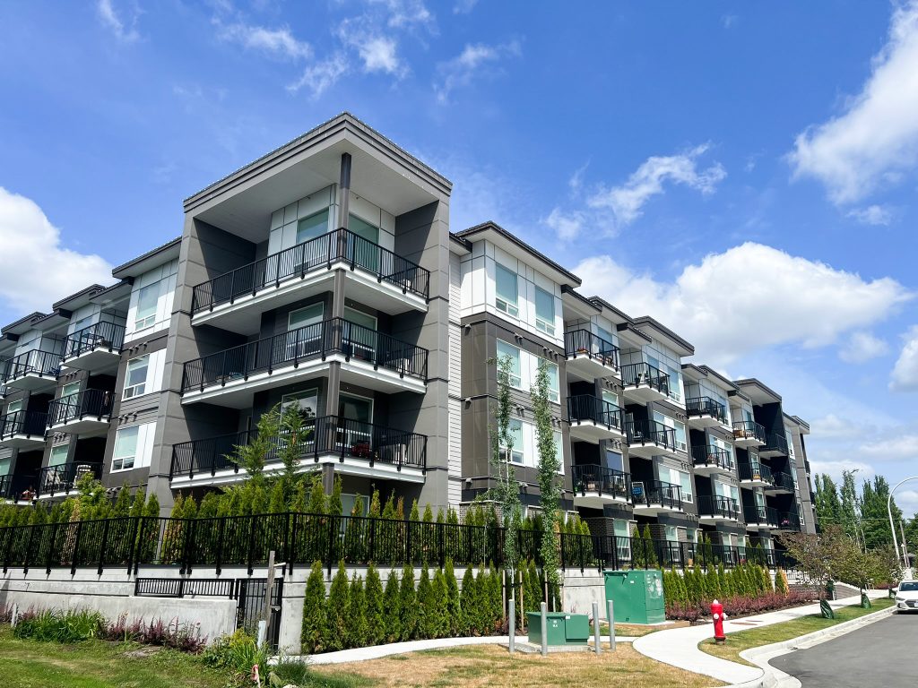 Lincoln Apartments
5335 200A Street, Langley, BC
Purpose-Built Rental | 92 Luxury Suites
Located in one of the fastest growing cities in BC

Status: SOLD (June 2023)